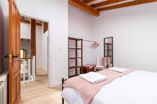 LA CASUCA DE ABANILLAS LA CASUCA DE ABANILLAS