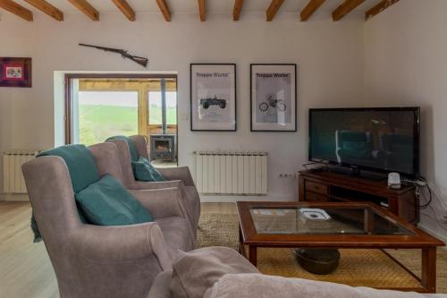 LA CASUCA DE ABANILLAS LA CASUCA DE ABANILLAS