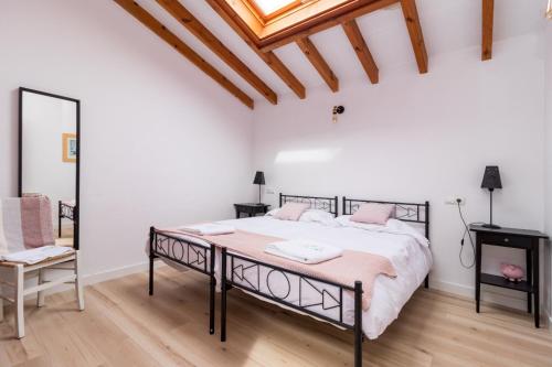 LA CASUCA DE ABANILLAS LA CASUCA DE ABANILLAS