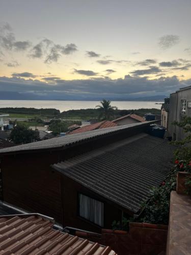 Casa c/ bela vista para Baía Sul (Casa c/ bela vista para Baia Sul) in José Mendes