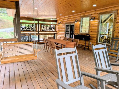 Facilities, Luxe Cabin with Game Room, Hot Tub & Firepit in Pigeon Forge (TN)
