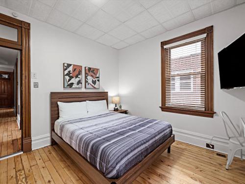 Oakland, Pittsburgh !E Cozy and Stylish Private Bedroom with Shared Bathroom, Pittsburgh