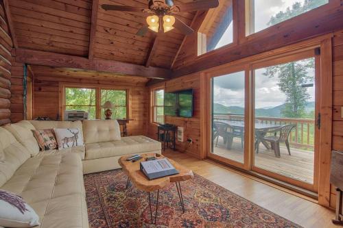 Seadmed, Beautiful Log Cabin with Panoramic Views in Maggie Valley (NC)