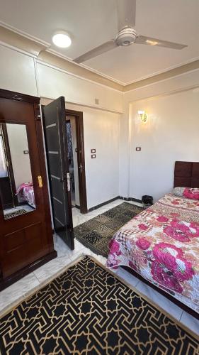 Aswan apartment-Center of Aswan - Tap to explore photos
