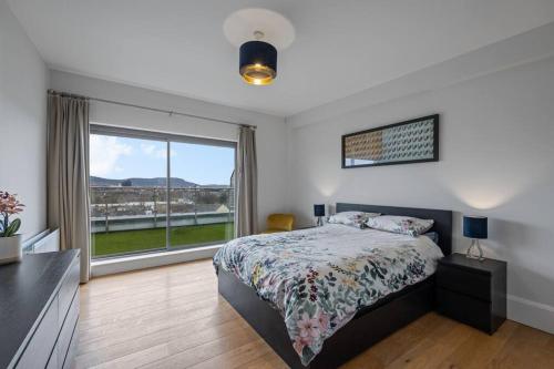 Free Parking - Luxury Penthouse Apartment