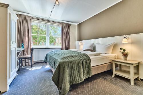 2 twin beds