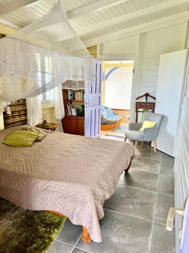 Three-Bedroom Holiday Home  image 5