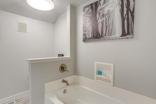 Spacious Lucas Home with Private Pool and Game Room! in Lucas, USA