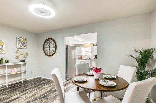 Hike, Fish and Golf Home with Patio in Greenville in Greenville, USA