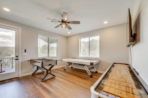 Games & Outdoor Seating: Cabin in Scenic Payson!, Payson (foto 3)