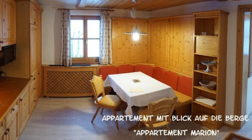 Apartment Schloemicher Leopold und Birgitt