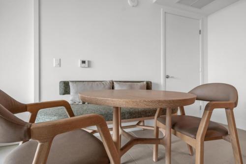 Modern 1 Bed on the 42th- Heart of Downtown Miami in Miami, USA
