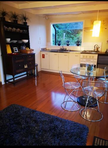 Fantasy Island - private seaview cabins in Great Barrier Island