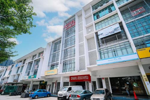 Swing & Pillows - PJ21 Petaling Jaya, Petaling Jaya (zdjęcie 4)