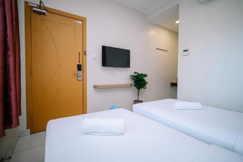 Swing & Pillows - PJ21 Petaling Jaya Swing & Pillows - PJ21 Petaling Jaya