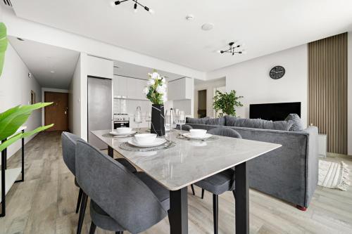 StoneTree - Newly Furnished - Stylish - image 9