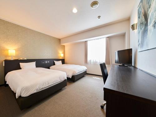 2 twin beds