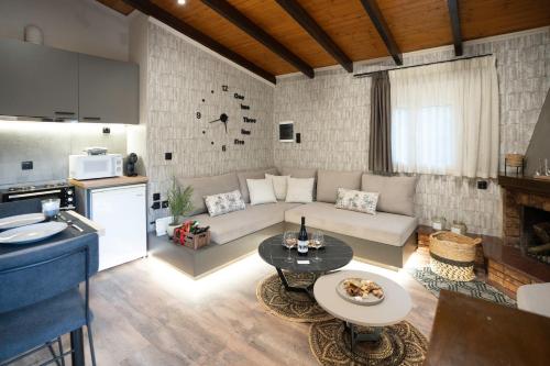 Viesnīcas āriene, PLATS Traditional Living in Gefira Plaka