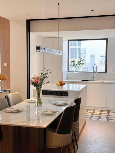 Eastern Hub - XinTianDi Branch 3 Bedrooms Newly Luxury Designer Decoration Intelligent Control System, Shanghái (foto 8)