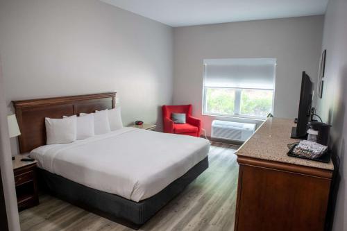 Country Inn & Suites by Radisson Wilmington NC - image 10