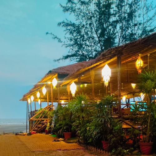 Restaurant, Dunes Holiday Village in Mandrem