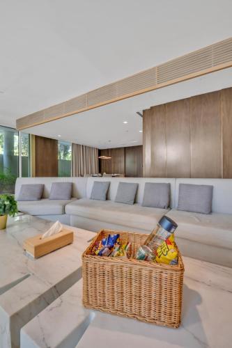 Palm Haven Luxe 3 Bed Townhouse with Private Pool, Dubai (foto 6)