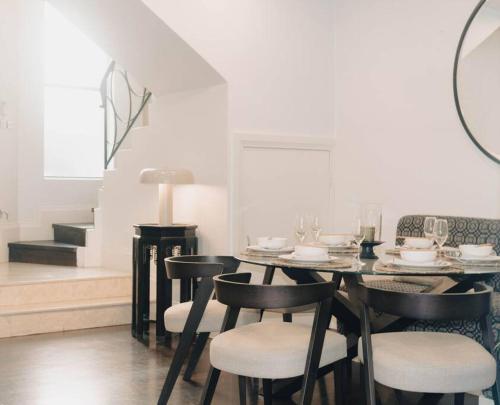 Picasso Villa in Rose Bay in Rose Bay