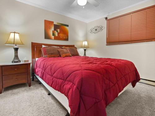 ML365 Slope Side Getaway In Snowshoe Sleeps 6 WiFi Parking ML365 Slope Side Getaway In Snowshoe Sleeps 6 WiFi Parking