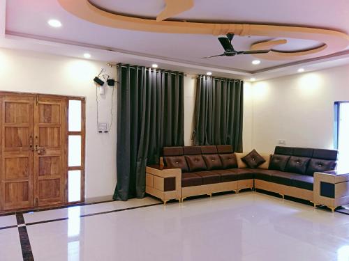 فيلا 250 متر مربع من 1 غرفة و3 حمام خاص في Moleshwar (Dattatray hollydays77@gmail.com) in Moleshwar