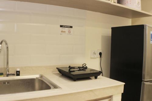 Luxury 1BR at Meikarta Apartment By Travelio near Sakura Restaurant