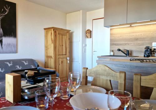 virtuve, Le Flocon de Thollon - Appartement près du télécabine (Le Flocon de Thollon - Appartement pres du telecabine) in Thollon-les-Memises