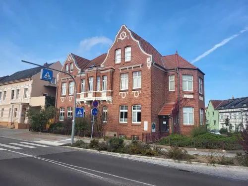 Große Wohnung im EG mit 2xAC in Osterburg, Deutschland