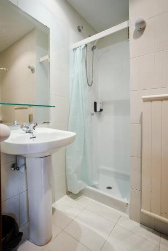 Moon Hostel Bio - image 4