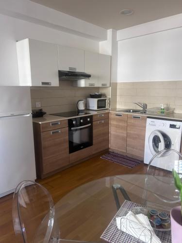 Two-Bedroom Apartment with Sea View image 3