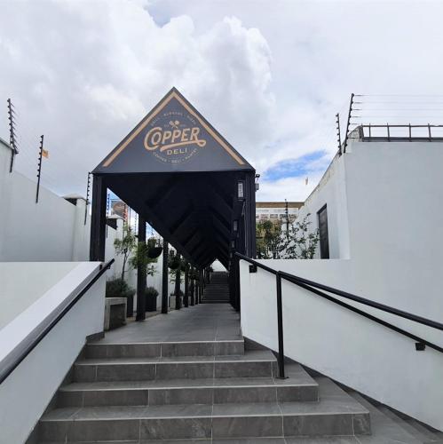 Restaurant, MINT Express Sandton View in Greater Melrose