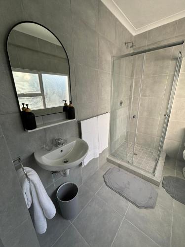 30 on 6th by 306 Accommodation - image 7