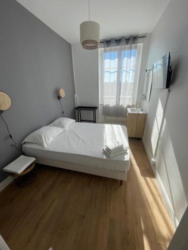 . Hotel Clermont Airport