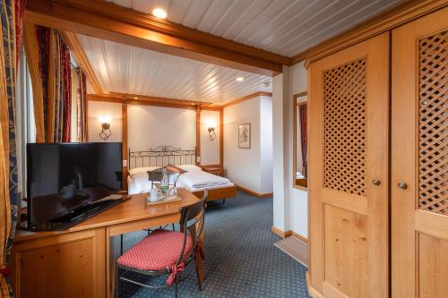 Derby Swiss Quality Hotel - image 12