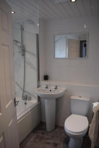 3 Bedroom-Kelpies Serviced Apartments Burns in 艾瑟