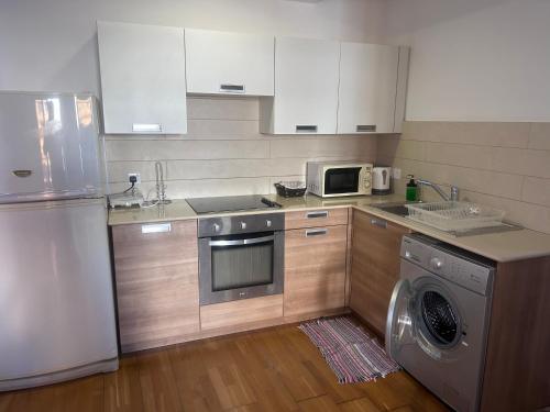 Apartment with Sea View image 1