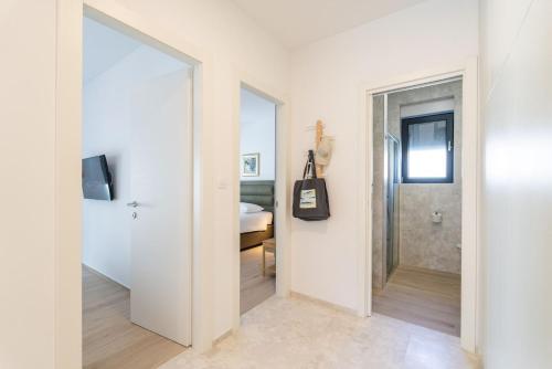 Two-Bedroom Apartment with Balcony image 6