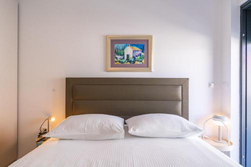 Two-Bedroom Apartment with Balcony image 10