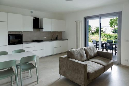 ห้องครัว, Casa per vacanze sul mare in ปิเนโต
