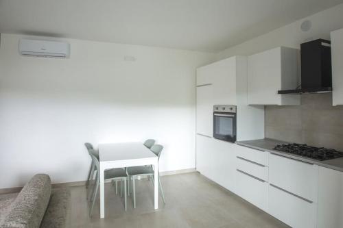 ห้องครัว, Casa per vacanze sul mare in ปิเนโต