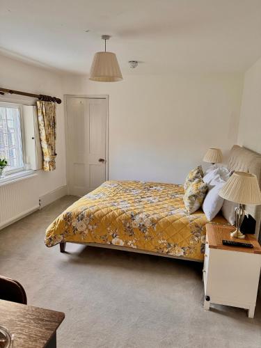Denham Mount Room Type - Deluxe Double Room