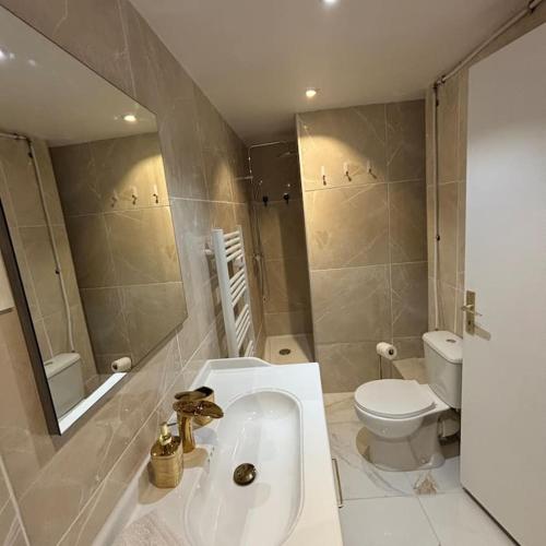 Le Living Roissy CDG in Лонгпер'є
