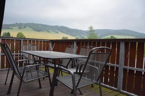 balkon/taras, Penzion&resort Na Kopečku (Penzion&resort Na Kopecku) in Adolfovice
