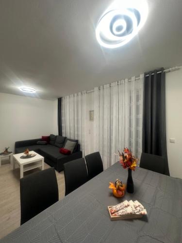 Exklusives Haus Grenze Hamburg West in Schenefeld (Pinneberg)