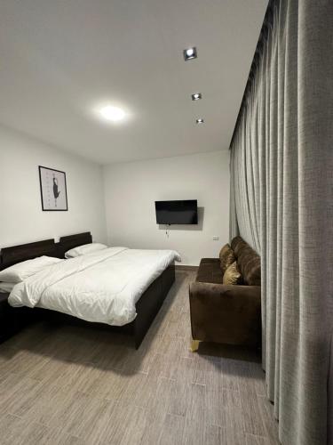 central apartment for rent 16 - image 4