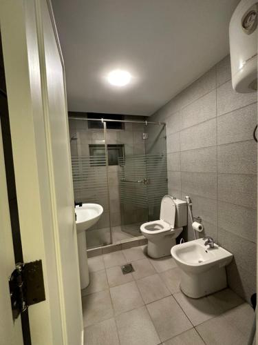 central apartment for rent 17 - image 11